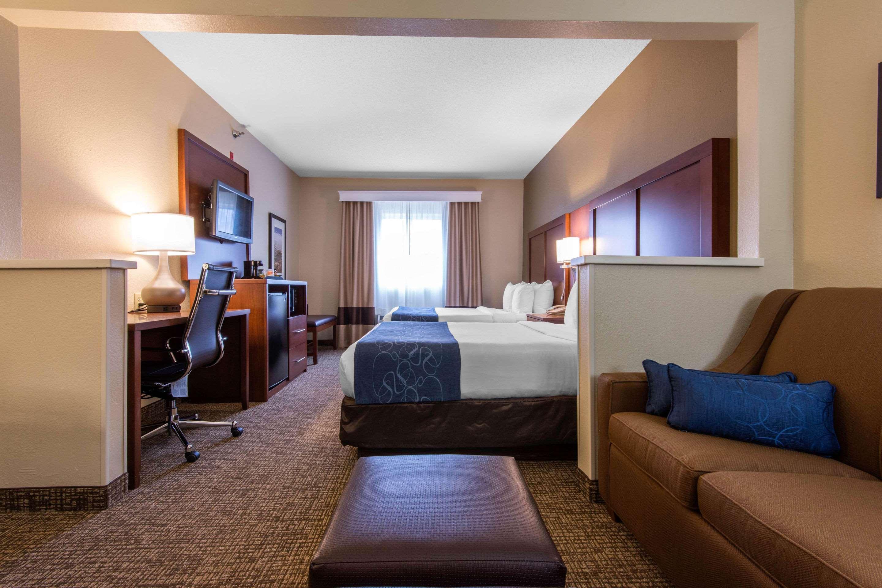Comfort Suites Rochester Henrietta University Area Dış mekan fotoğraf