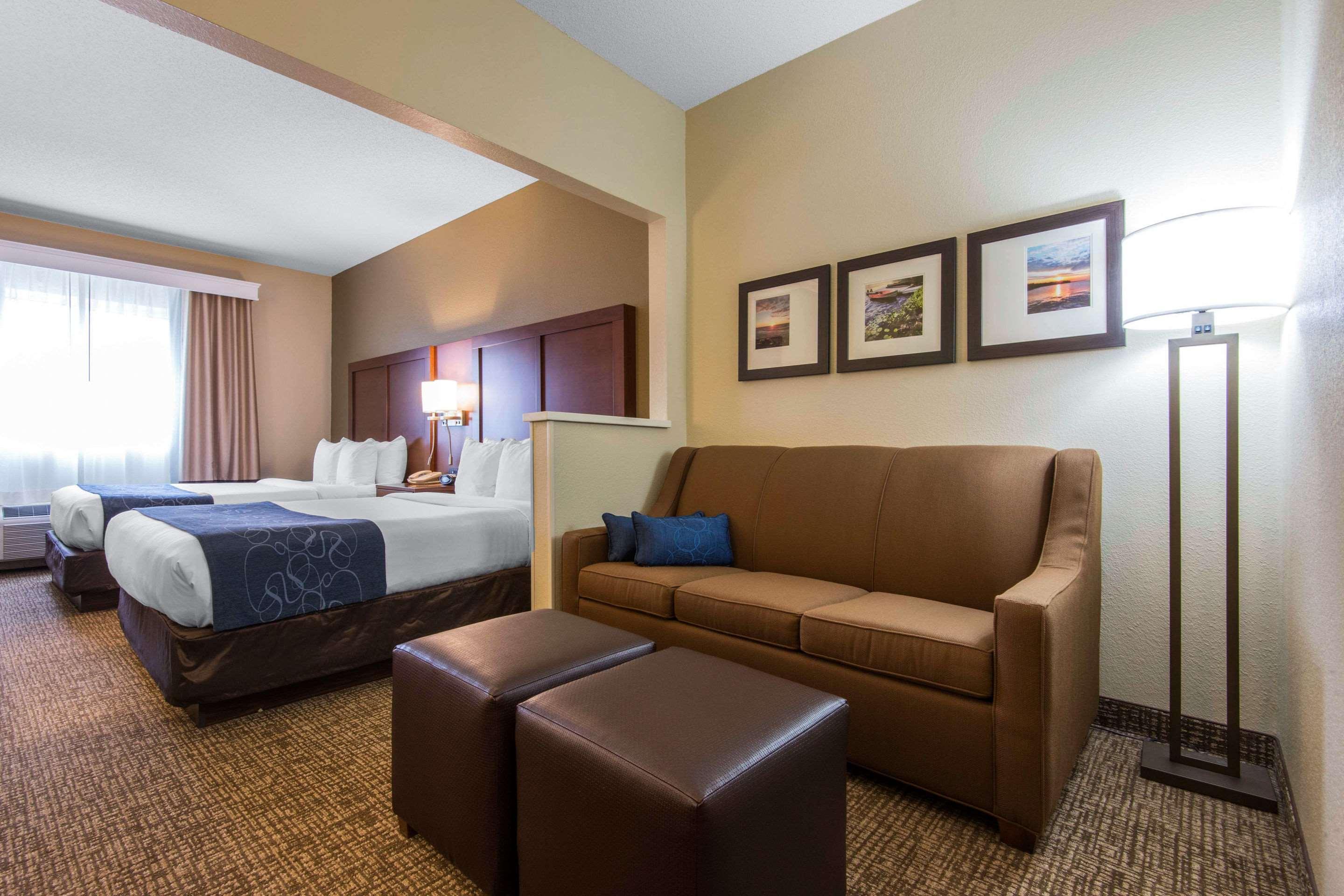 Comfort Suites Rochester Henrietta University Area Dış mekan fotoğraf