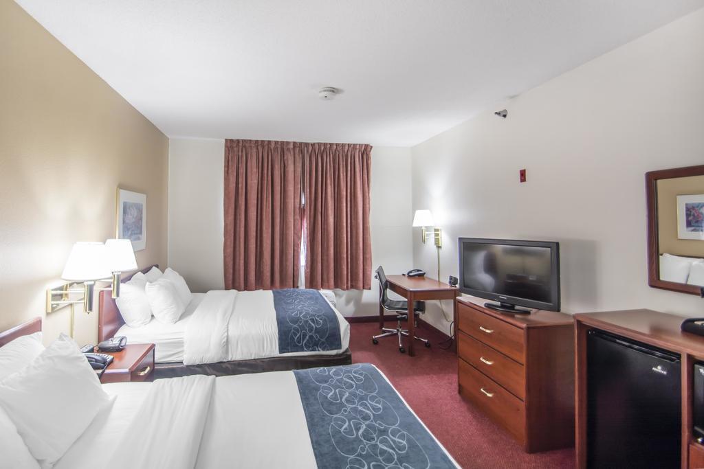 Comfort Suites Rochester Henrietta University Area Dış mekan fotoğraf