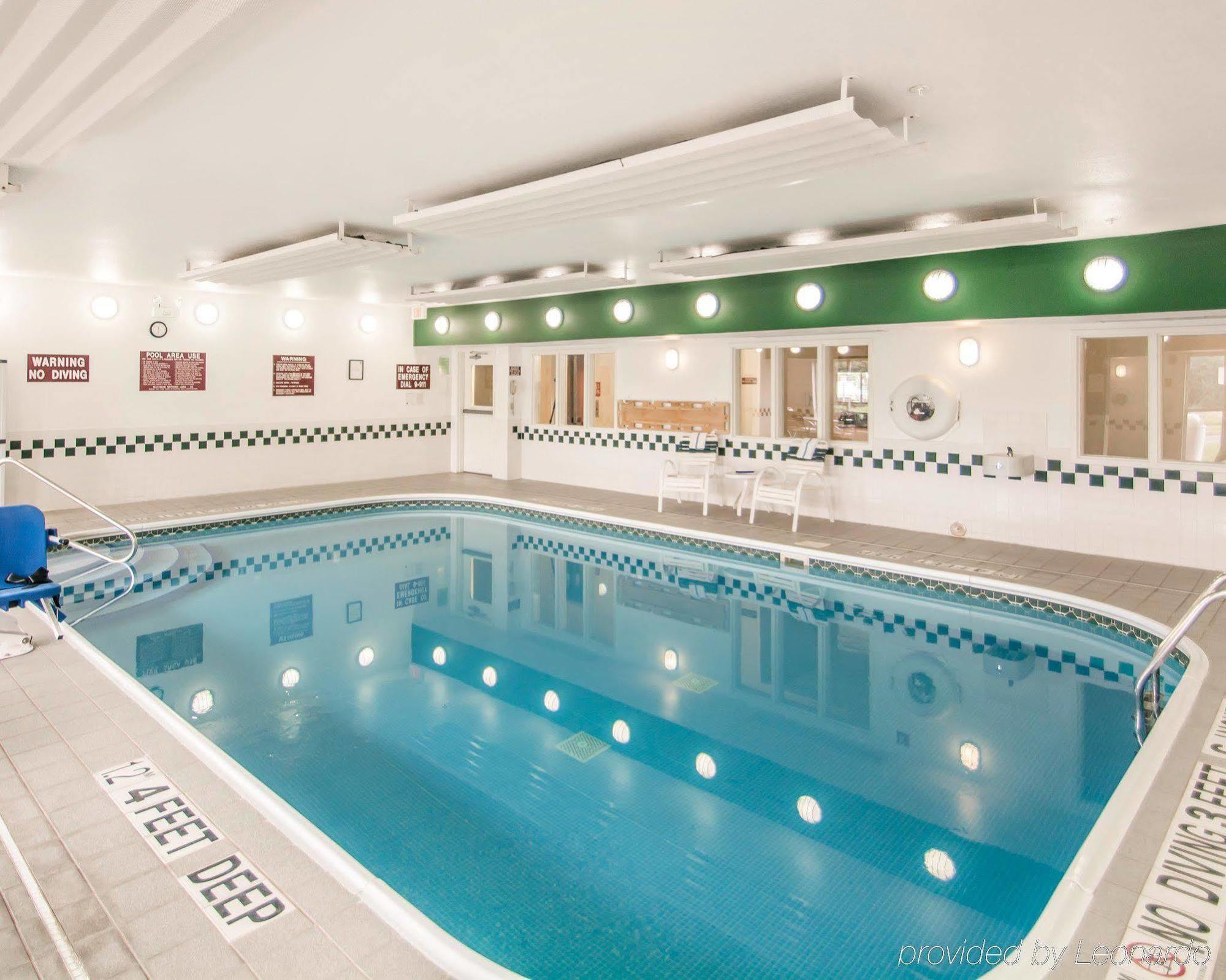 Comfort Suites Rochester Henrietta University Area Dış mekan fotoğraf